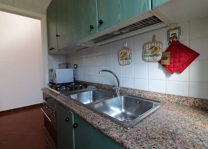 Semesterbostad House Giulia Sea Front