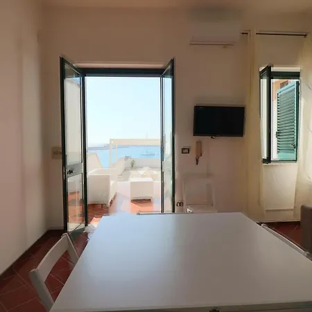 House Giulia Sea Front 奥特朗托
